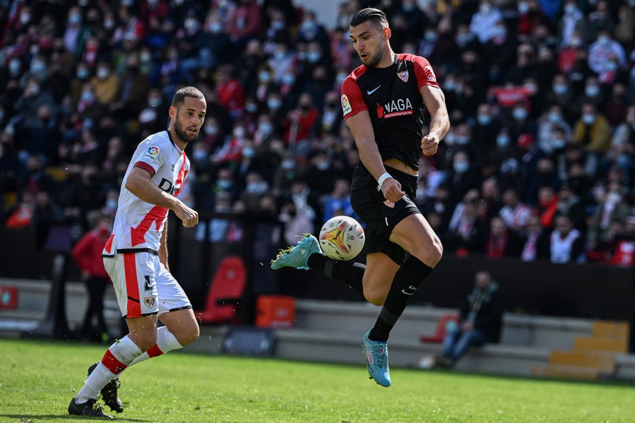 Sevilla pierde puntos otra vez como visitante a pesar de que Jesús 'Tecatito' Corona dio asistencia de gol para el empate ante el Rayo Vallecano en LaLiga de España