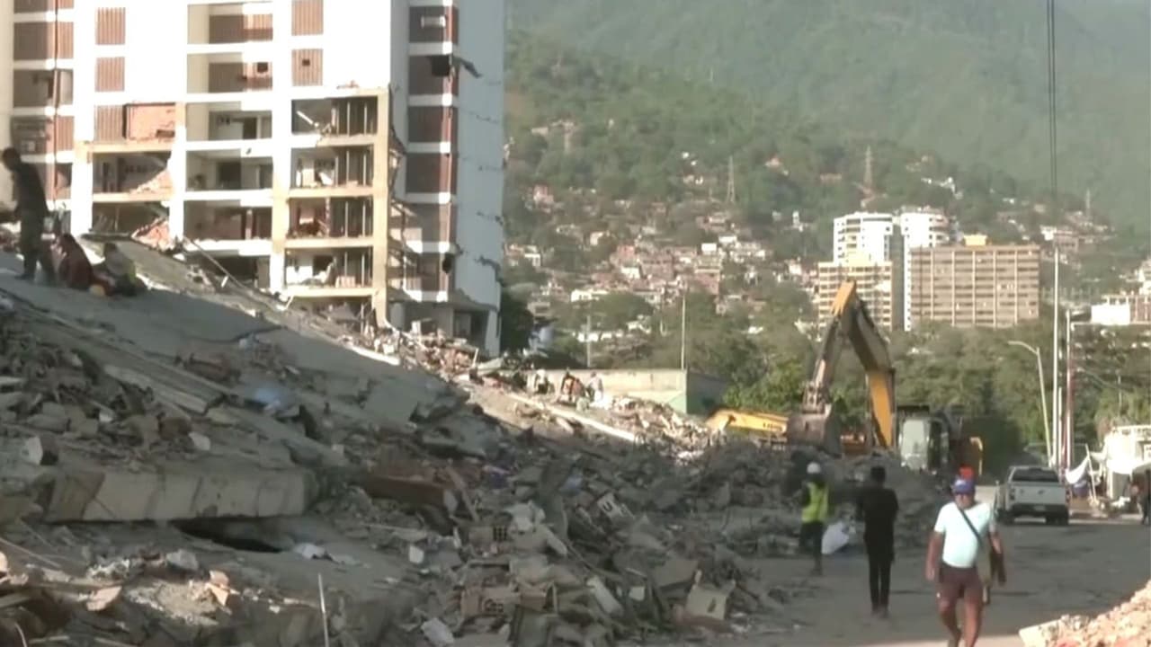 "Soy una madre desesperada": Busca a sus hijas desde hace una semana tras terremotos