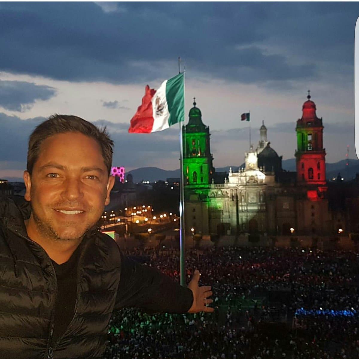 <b>Jan</b> también actuó en 'Rubí', siendo el mejor amigo de 'Alejandro', él le aconsejaba qué hacer para olvidarse de esa mala mujer.