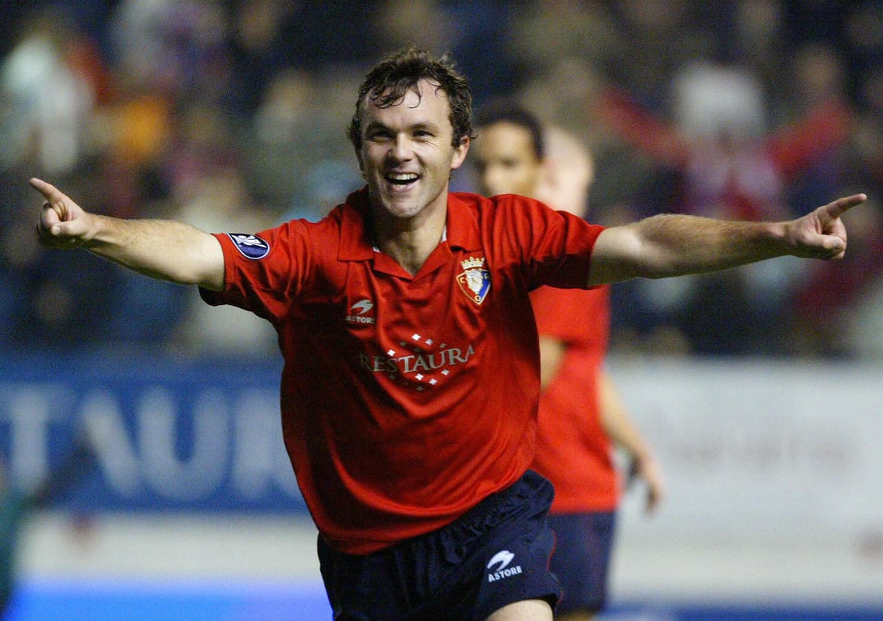 El argentino Bernardo Romeo solamente contribuyó con cuatro goles para el Osasuna, pero su contribución defensiva y su nunca dar un balón por perdido le ganaron la confianza de Javier Aguirre.