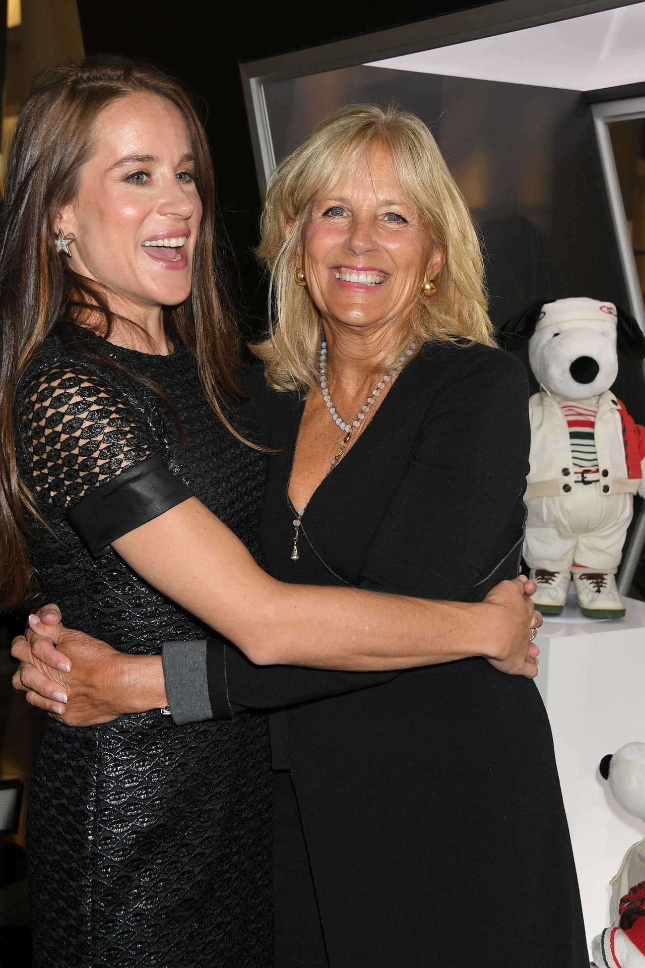 En 2017, anunció el lanzamiento de una línea de sudaderas y contó con el apoyo de Olivia Palermo. Con el logotipo de su marca, Livelihood, una 'LH' con una flecha atravesada, rindió homenaje a su hermano Beau.