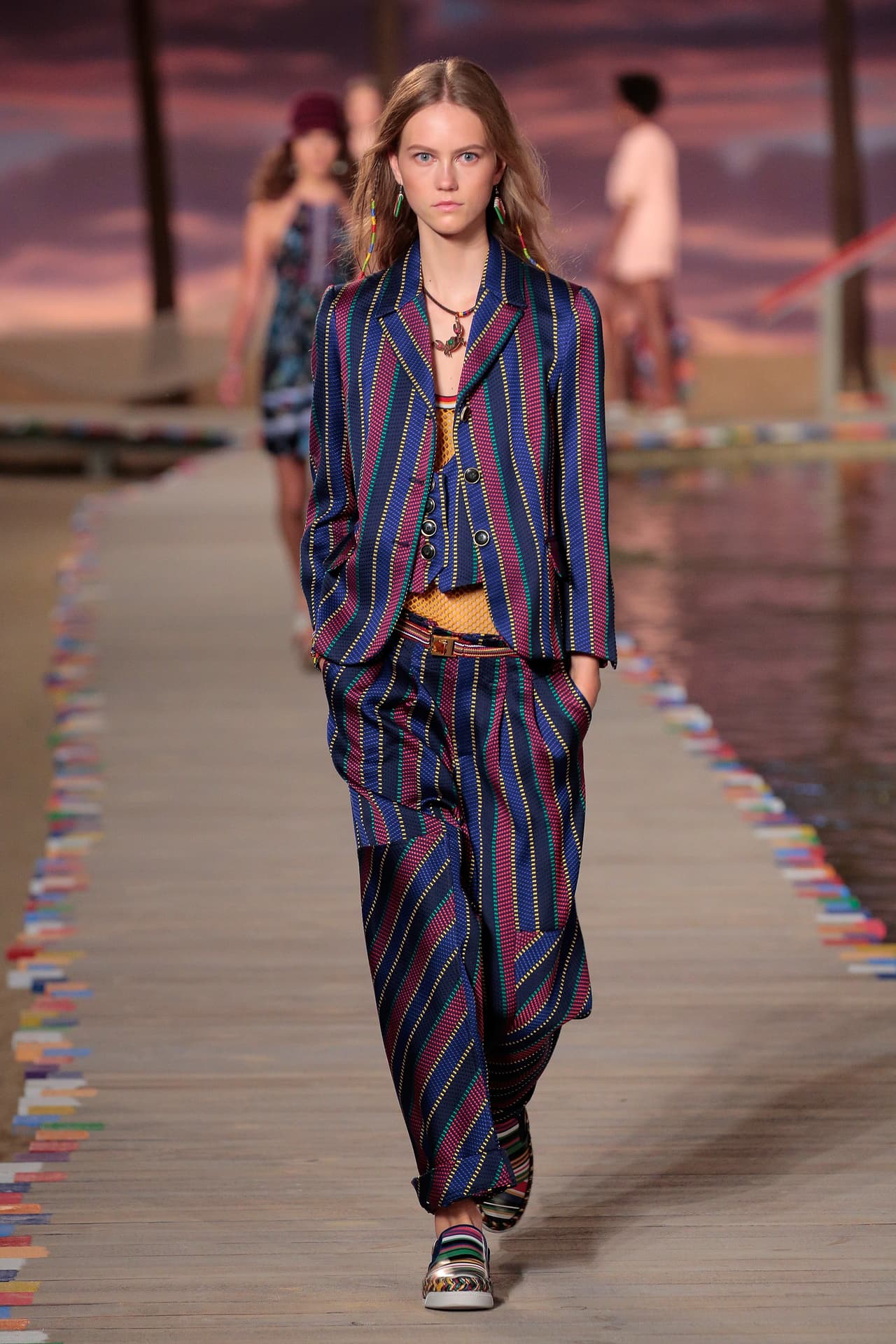 Un estilo ´boho-chic´ también se puede lograr con prendas como esta.