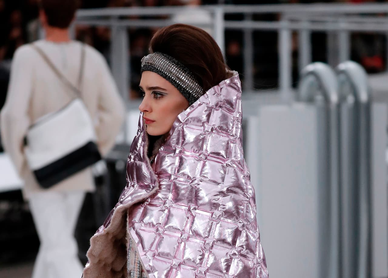 Así fue el desfile galáctico de Chanel en la temporada otoño-invierno 2017.