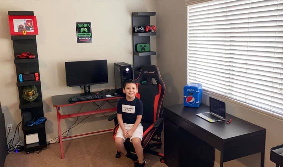 Gabriella Ramírez comparte cómo se ve su centro de educación en casa.