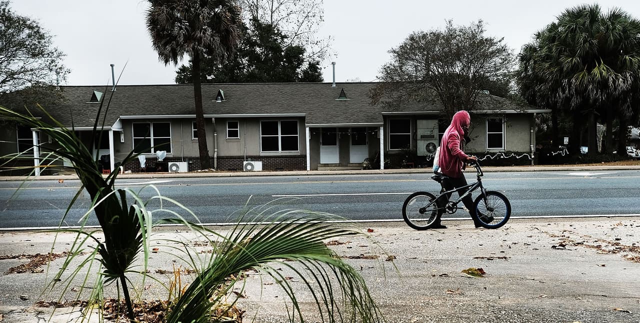 Estudio: si EEUU quiere superar la desigualdad debe invertir en mejorar sus vecindarios pobres