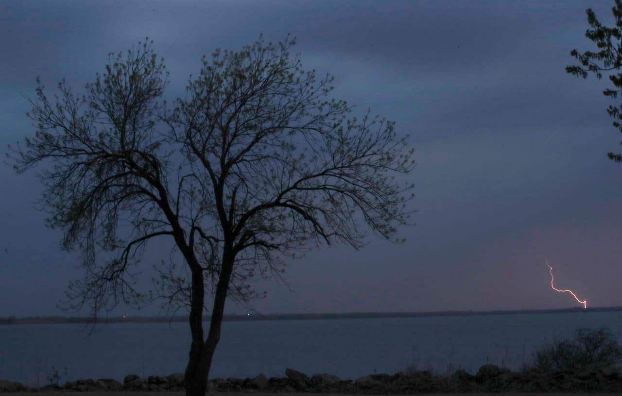 La tormenta vista desde la reserva John Redmond, en Kansas, el miércoles por la noche.