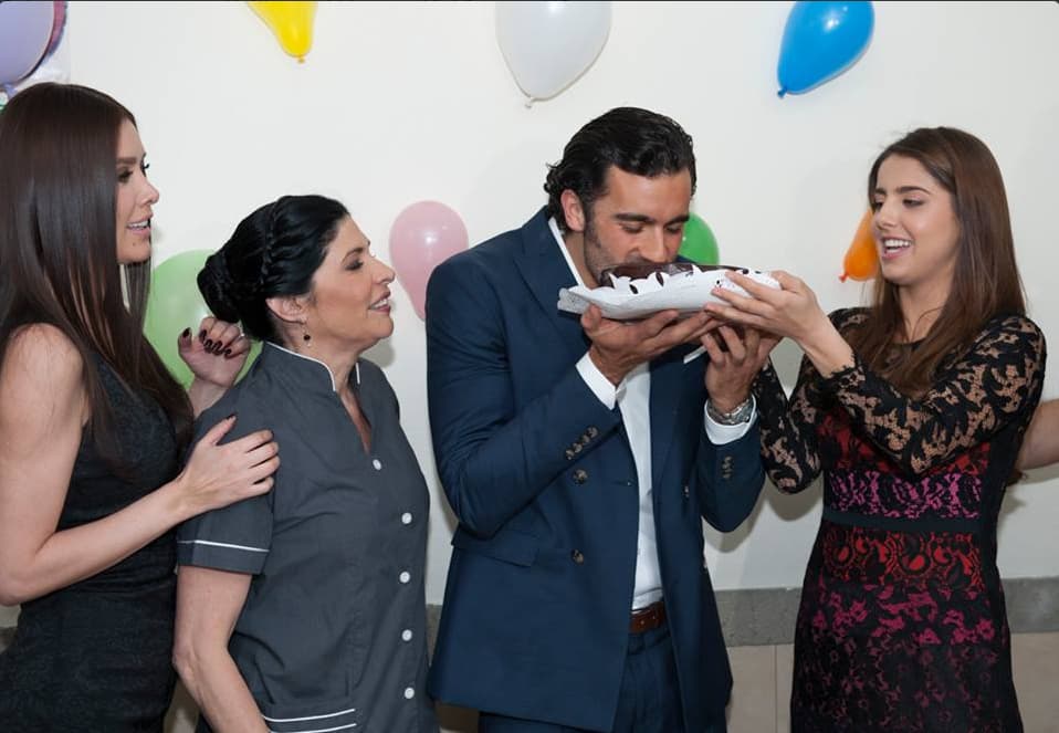 Sus compañeros lo llenaron de mucho cariño y buenos deseos.