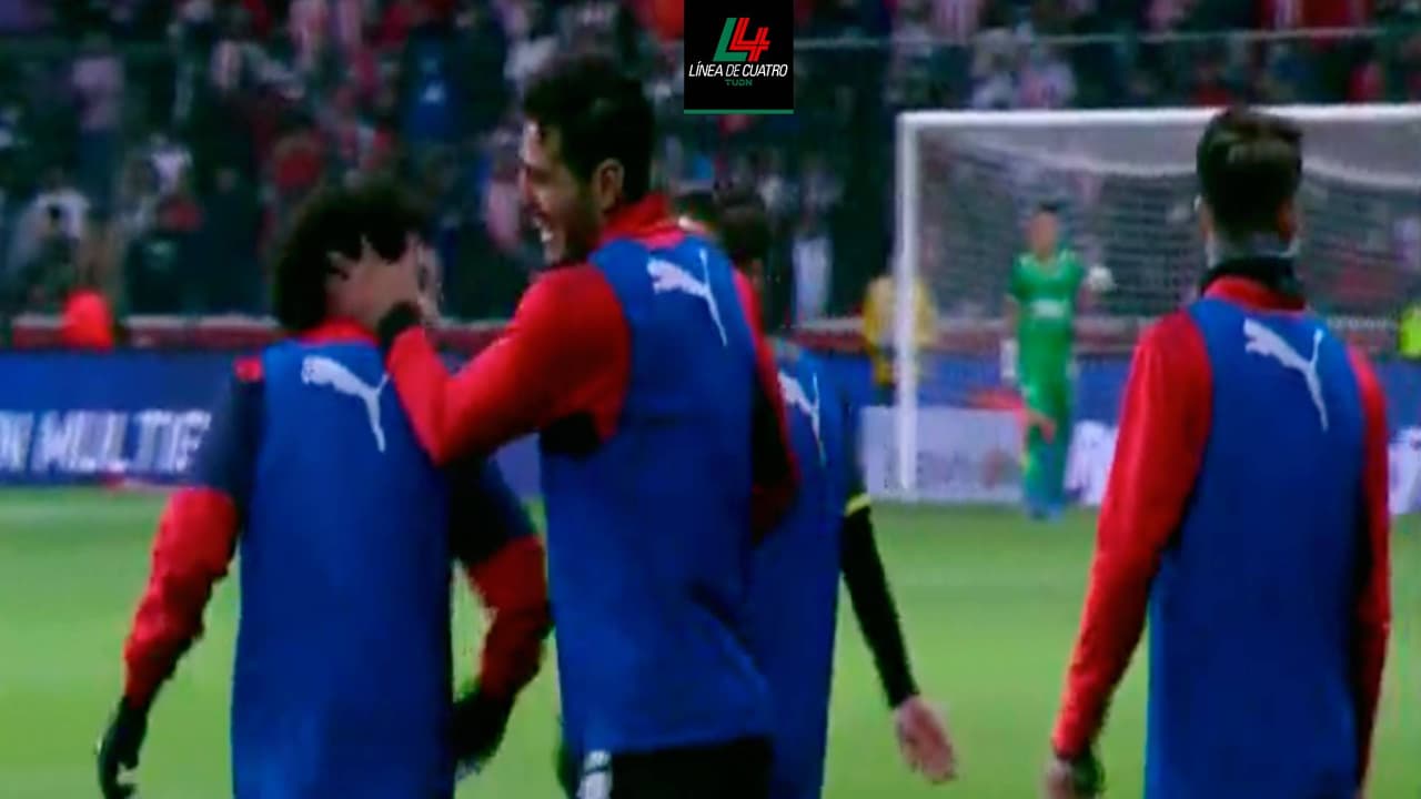 'Pollo' Briseño pide disculpas a 'Chino' Huerta tras agredirlo