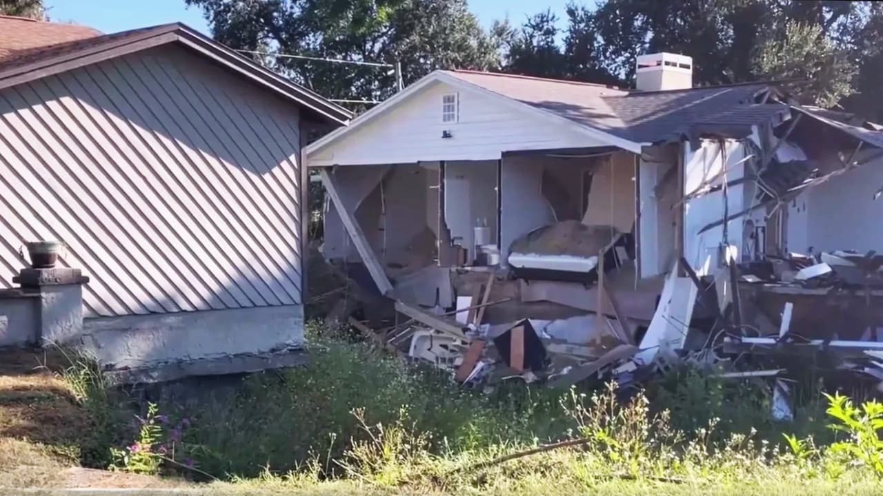 Habitantes de Kathleen denuncian socavón gigante que sigue sin reparación tras casi un año