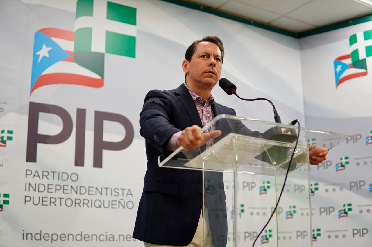 El senador Juan Dalmau es el candidato a gobernador por el 
<a href="https://www.univision.com/temas/partido-independentista-puertorriqueno-pip">Partido Independentista Puertorroqueño (PIP)</a>. En el 2012 Dalmau había aspirado al puesto de gobernador.