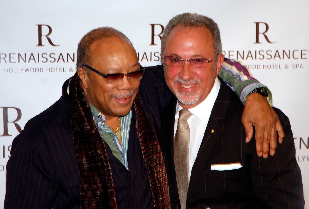 El también productor musical, Emilio Estefan, es otro de los grandes amigos de Quincy.