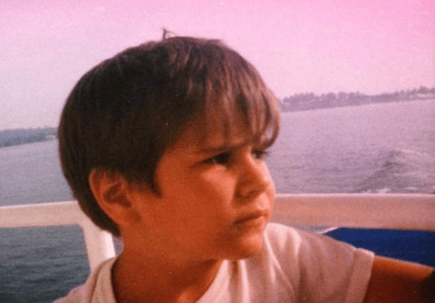 Daniel Arenas nació el 30 de marzo en 1979 en Colombia. 
<br>