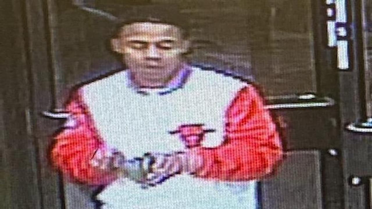 Policía reporta robo y agresión sexual a mujer en vestíbulo de su apartamento en Chicago