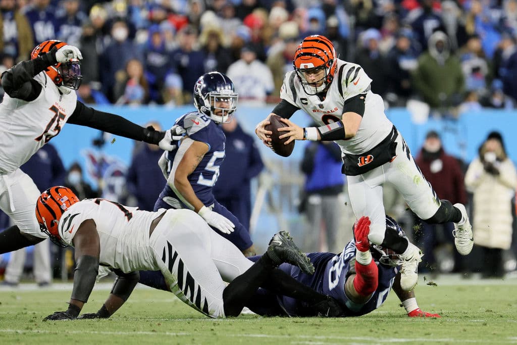 Las defensas hacen su partido esta noche, pero es la defensa de los Bengals la que pega al final y los visitantes terminan venciendo 19-16 a los Tennessee Titans.
