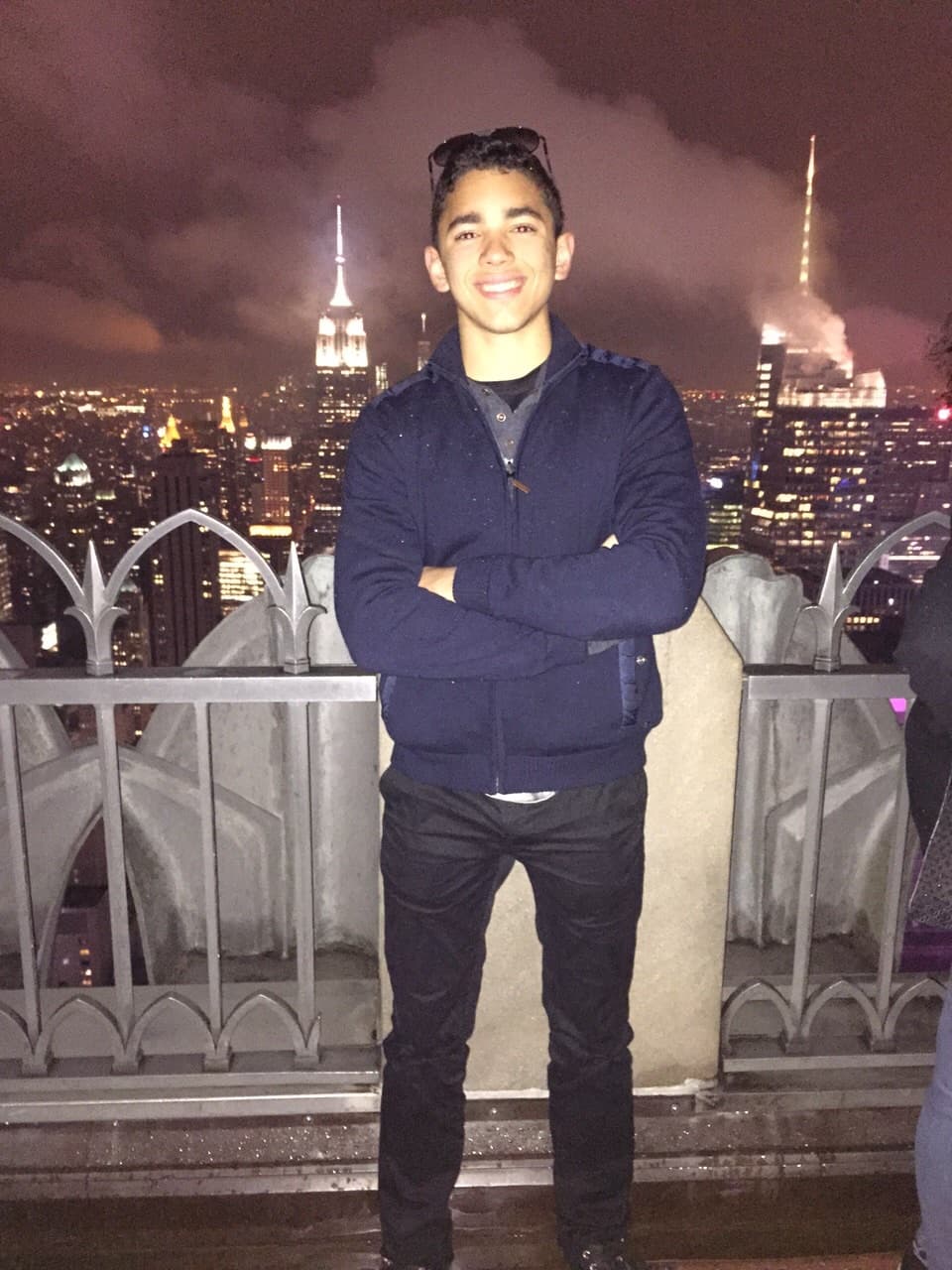 Uno de los momentos más felices de su vida fue cuando cantó en Carnegie Hall, su cantante favorito es Alejandro Sanz y colecciona billetes de otros países.