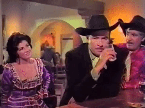 La actriz también participó en otras películas como 'El extra', al lado de Cantinflas; 'Tiburoneros' (de 1966) y 'La venganza de Gabino Barreda', en la que compartió créditos con el legendario cantante Antonio Aguilar.