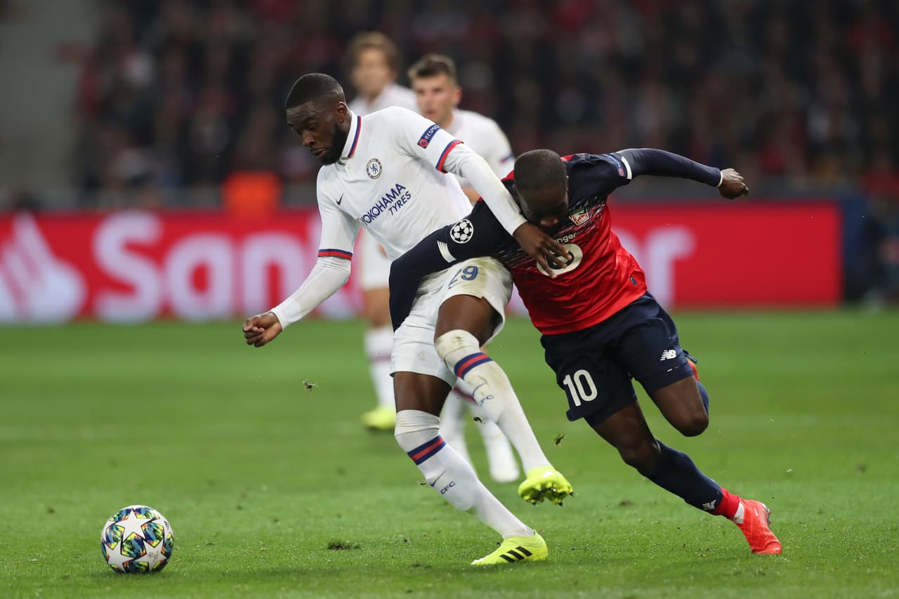 Lille 1-2 Chelsea. Osimhen marcó para el Lille; Abraham y Willian para los de Lampard.