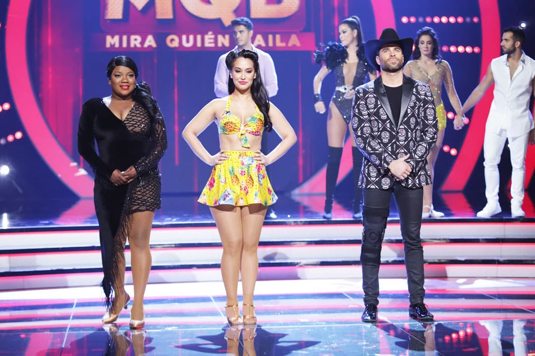 Durante la sexta gala de Mira Quién Baila, Chikybombom, Victoria 'La Mala' y Alejandro Nones fueron llamados para ejecutar un segundo baile y poder salvarse de la sentencia.