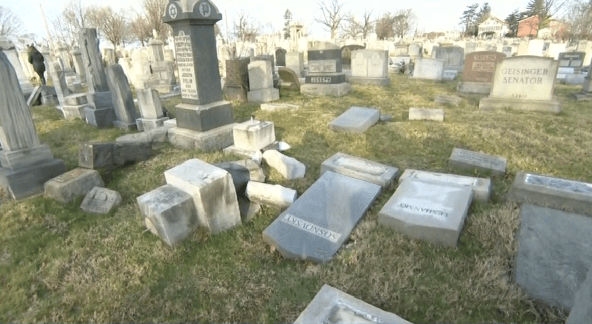 Vandalizan un histórico cementerio judío en Nueva York