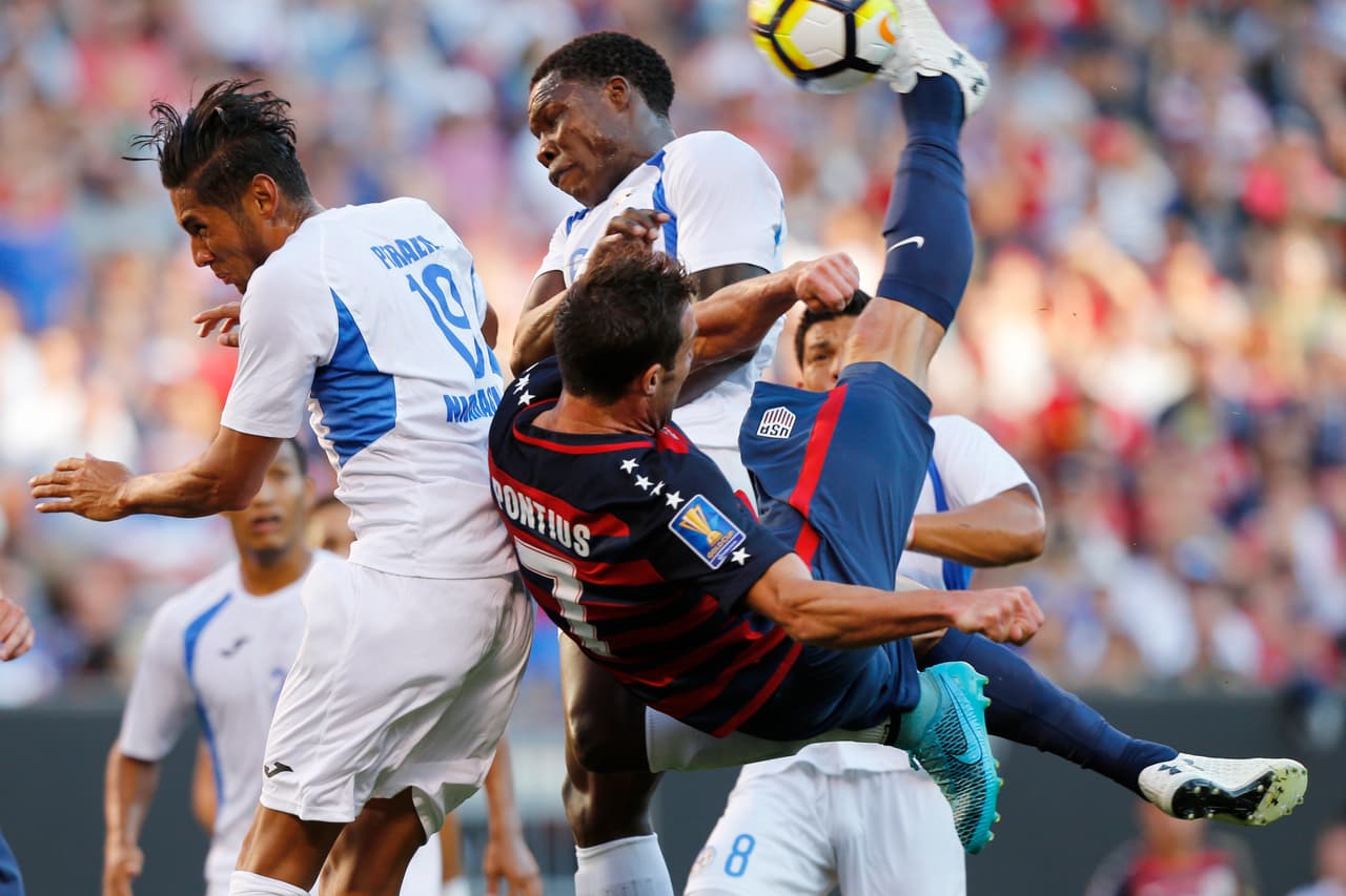 Estados Unidos se quedó con la punta del grupo B tras golear 3-0 a Nicaragua