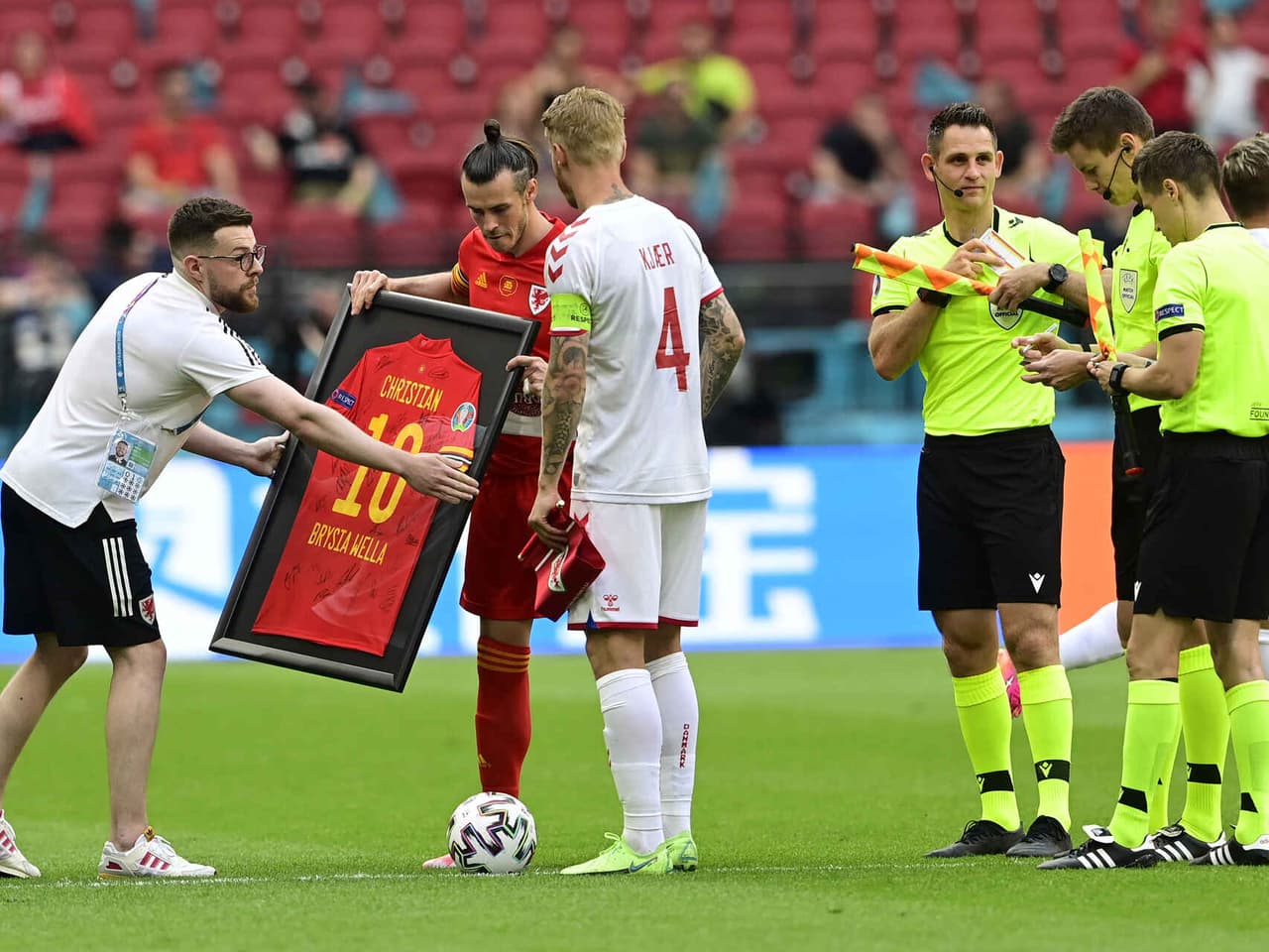 Gareth Bale rindió homenaje a Christian Eriksen