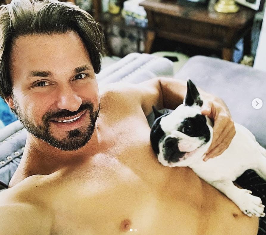 Zuárez es 24 años menor que Bozzo. Para ambos, la edad no fue algún impedimento en su relación.
<br>