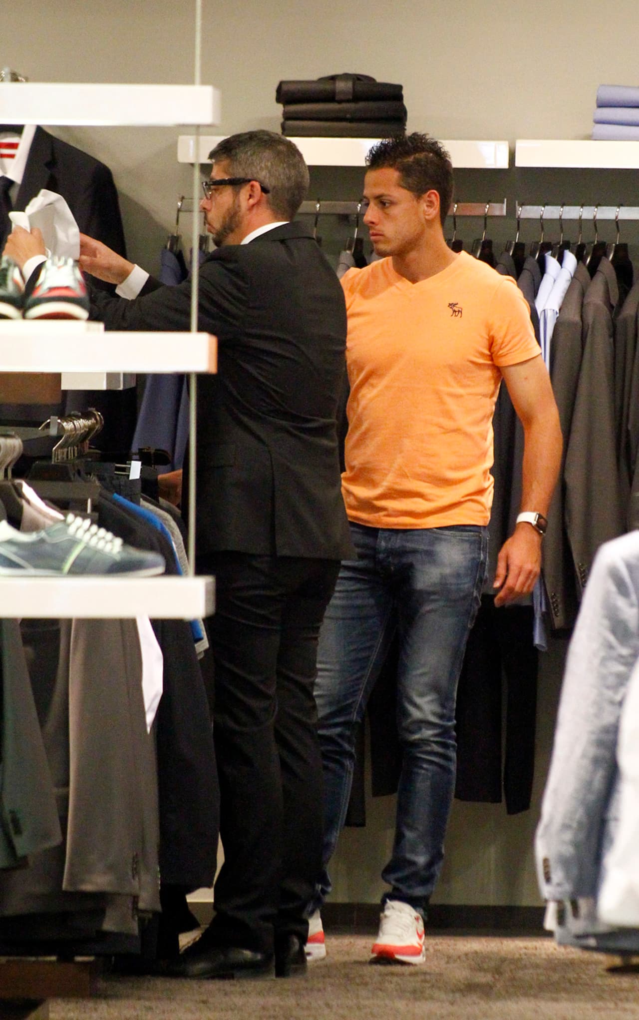 El galán mexicano hasta dejó a su novia en casa.