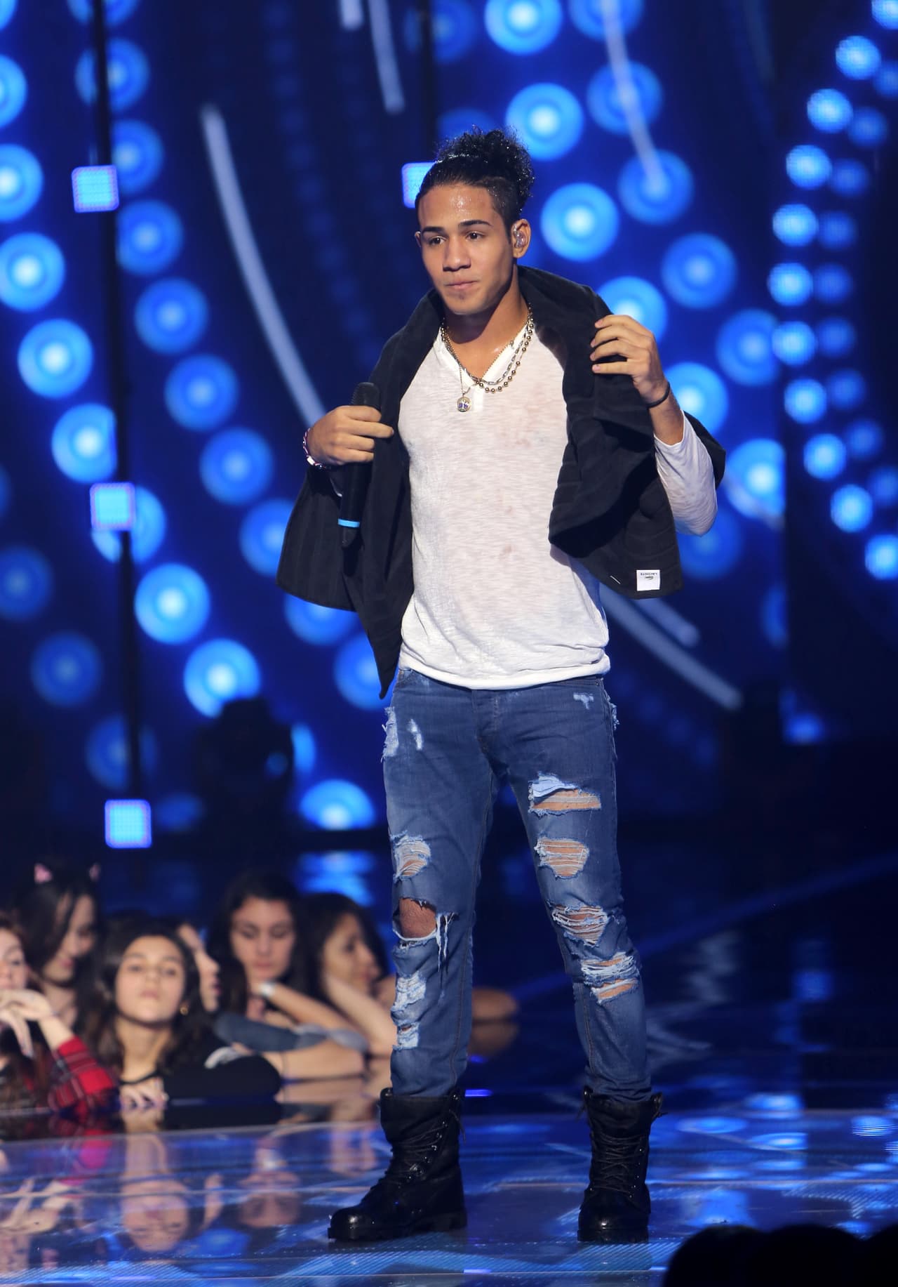 De hecho, estando ya en La Banda el dominicano sufrió su primer cambio de look al llevar un 'man bun'.