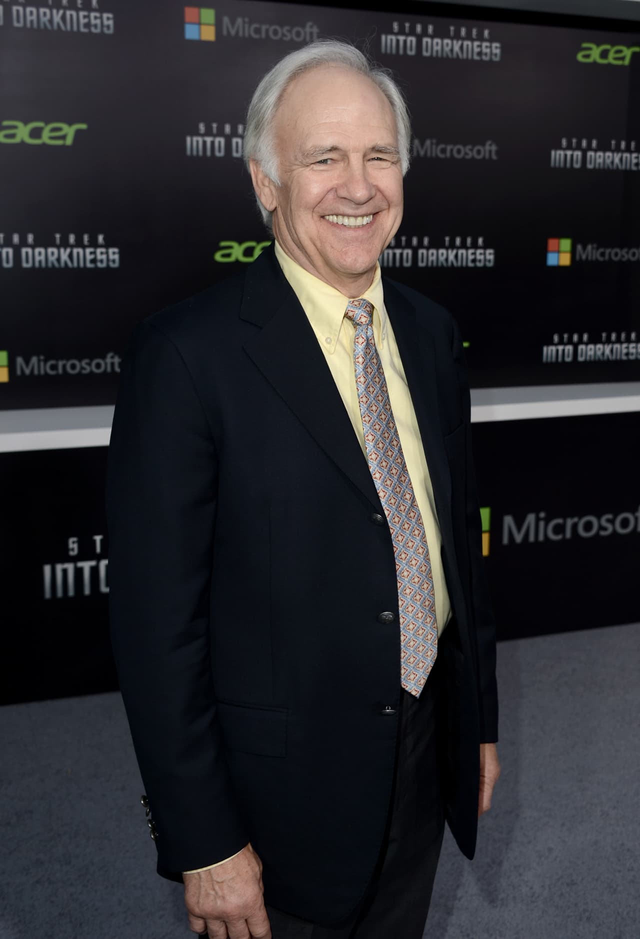 Robert Pine nació en el seno de una familia artística. Sus padres eran actores, él lo es, ¡y también su hijo se convirtió en su orgullo!