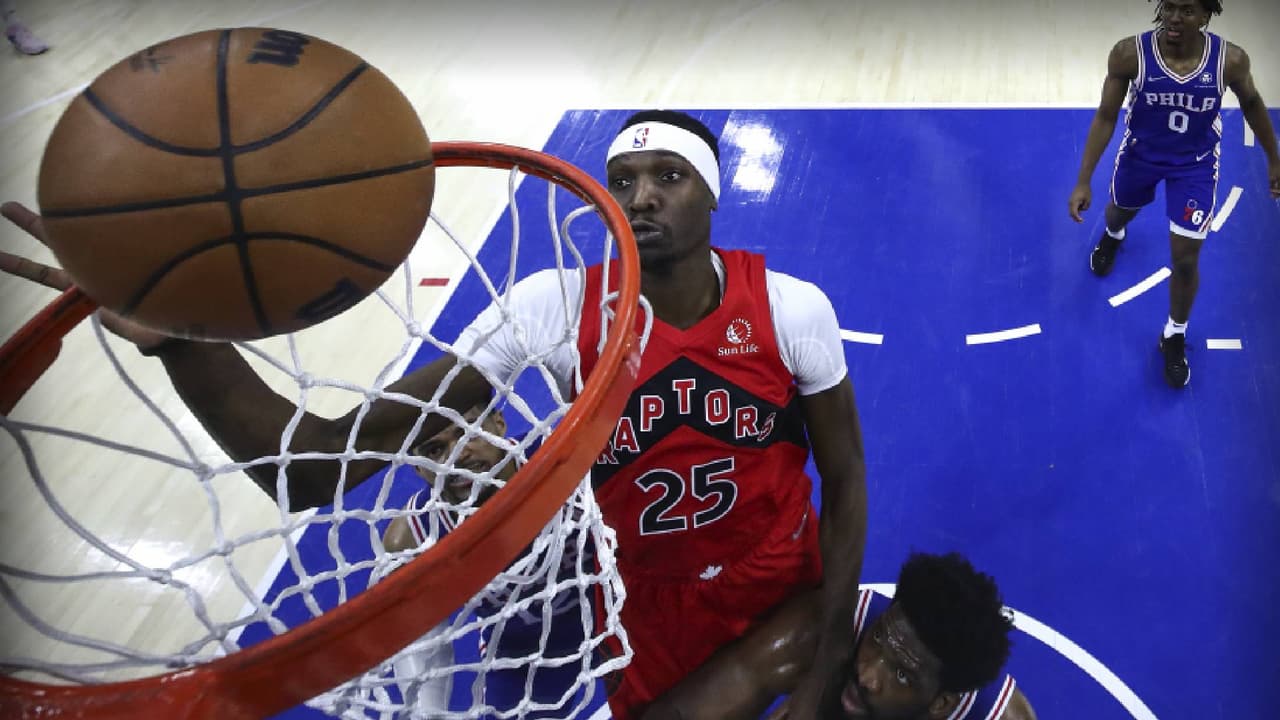 Toronto Raptors vence a 76ers y fuerzan sexto juego en Canadá