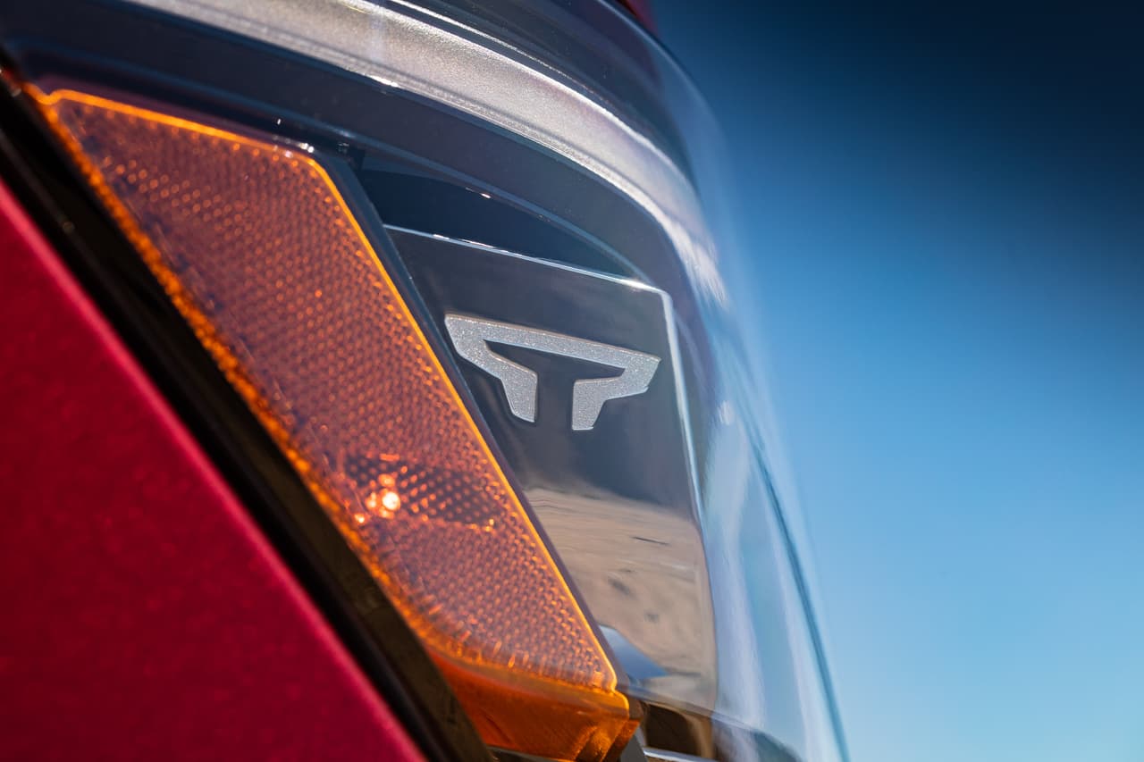 Nissan acudió a la Feria Estatal de Texas para presentar la iteración 2020 de su pickup de tamaño completo. En esta edición, la TITAN recibe una importante actualización que incluye mejoras en su motor, estética, tecnología y seguridad. En imagen: Nissan TITAN Platinum Reserve 2020.
