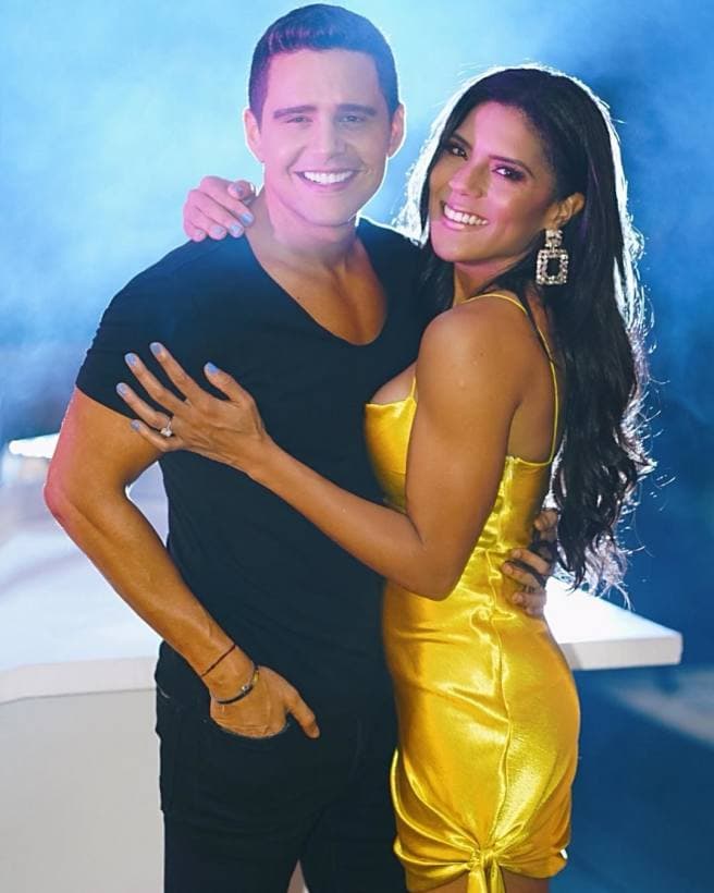 Francisca y Alejandro conservan hermosos recuerdos de cuando se conocieron. Chabán confesó en Instagram cómo fue ese primer encuentro: “Aún recuerdo el día cuando llegó con su corona a Despierta América y me dijo: wow yo sigo tu dieta del semáforo, no he podido comprar los productos porque no tengo el dinerito aún, pero muero por probarlos. Tu plan me ayudó a bajar de peso para Nuestra Belleza Latina”.