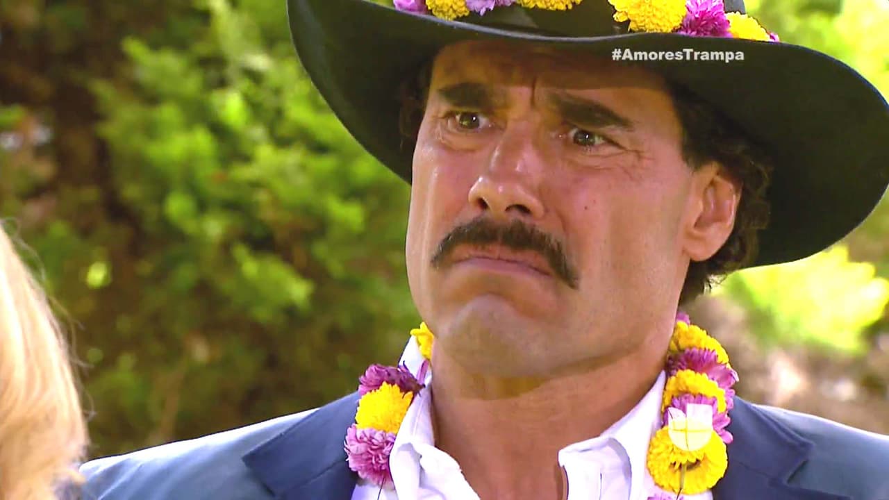 ¡Ahhh! Y recuerda: María lo defenderá a capa y espada.