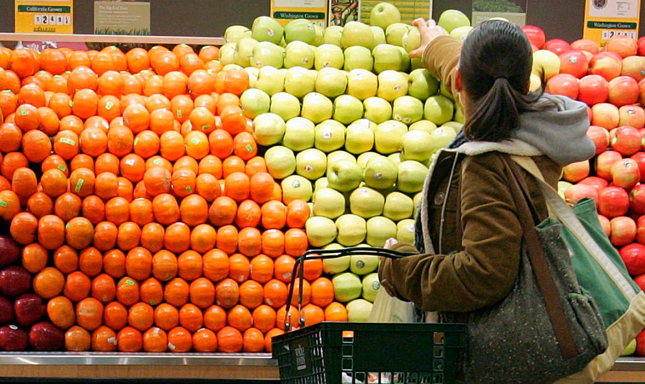 Los cupones de comida no alcanzan para alimentarse en 99% de los condados de EEUU