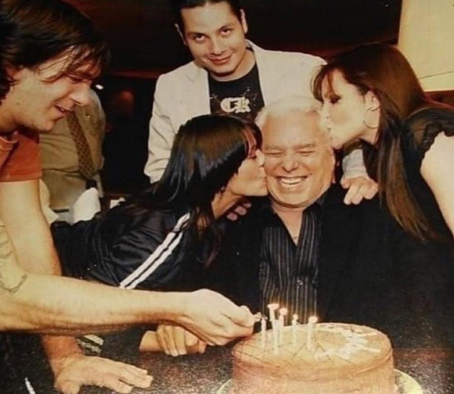 "Le hice un pastel hermoso", dijo de manera tranquila en las imágenes presentadas este lunes 21. 
<br>