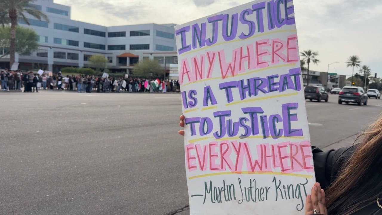 Negocios de Phoenix y Tucson anuncian cierres el 30 de enero en solidaridad con Minneapolis