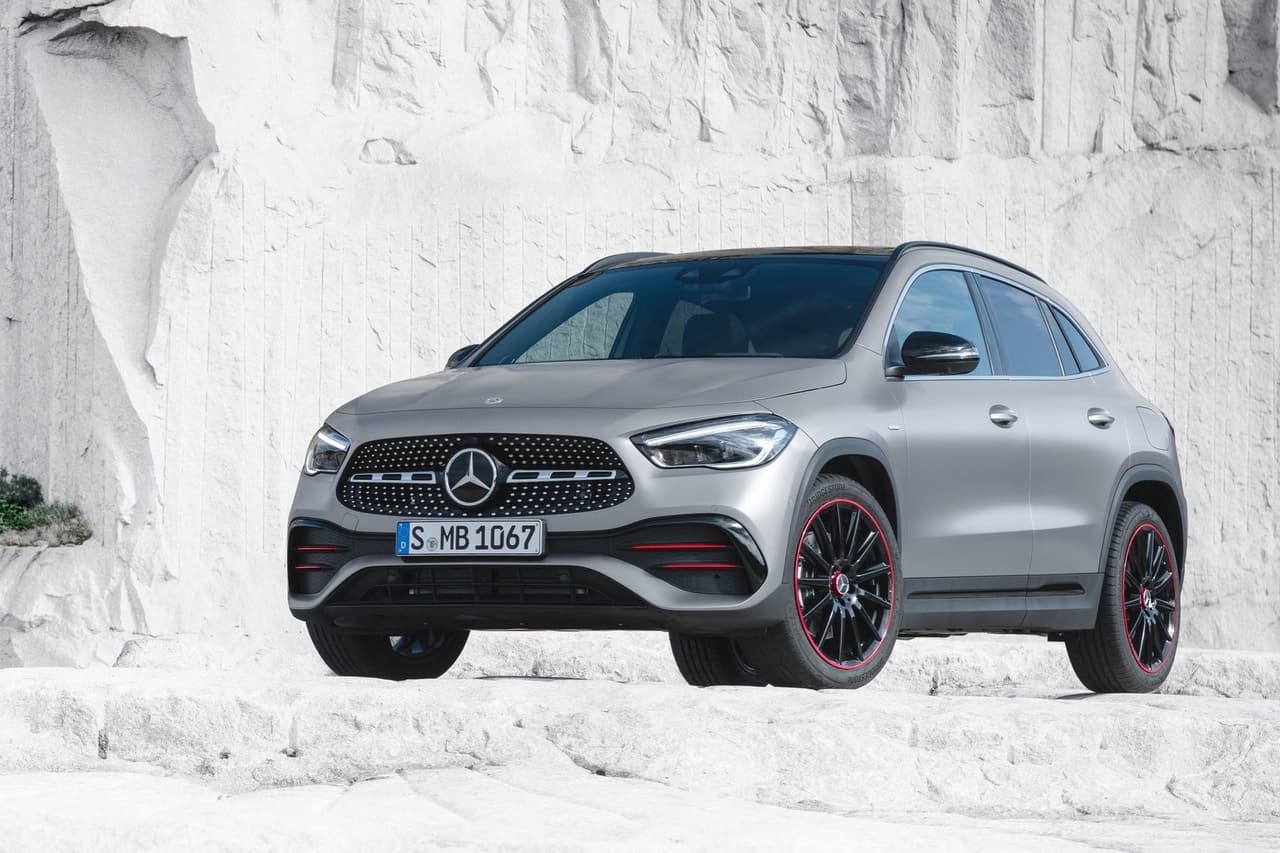 <h3 class="cms-H3-H3"><b>6. Mercedes-Benz GLA</b></h3>
<br>
<br>
<b>Diferencial porcentual de precio sobre modelo de un año de uso: </b>30.9%
<br>
<br>
<b>Diferencial de precio en dólares sobre modelo de un año de uso:</b> $13.562