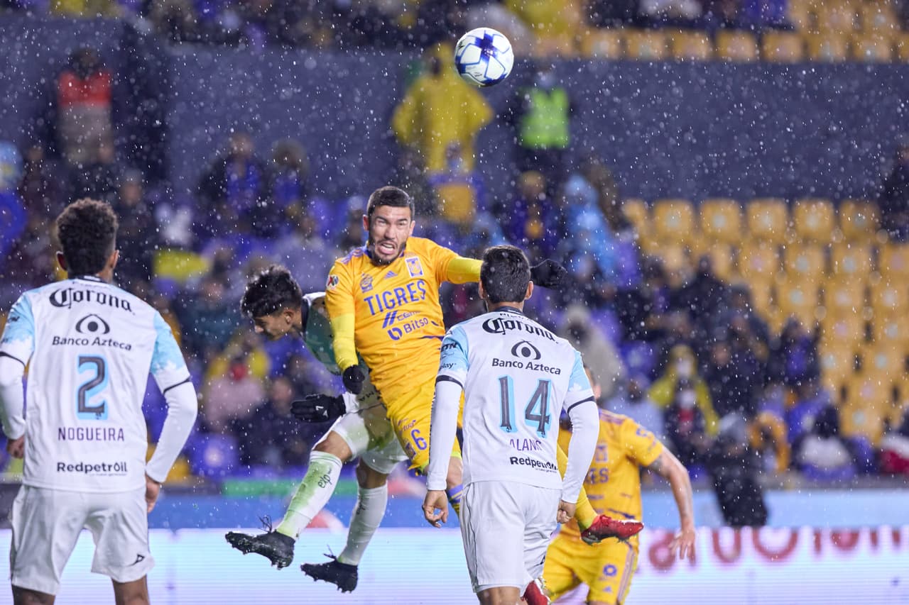 En un partido frenético y lleno de goles los Tigres derrotaron al equipo de Mazatlán.