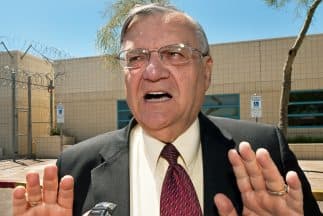 Corte de apelaciones reactiva demanda contra Arpaio interpuesta por una ex convicta 