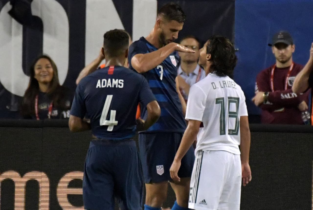 ¿Cuestión de altura? Mientras Miazga está borrado en Francia, Lainez escaló a La Liga de las Estrellas