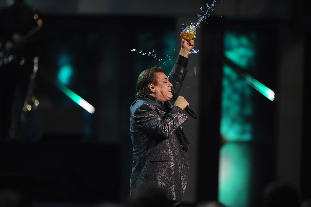 Juan Gabriel fue lo mismo un personaje de la cultura popular que motivo de interés de los intelectuales mexicanos.