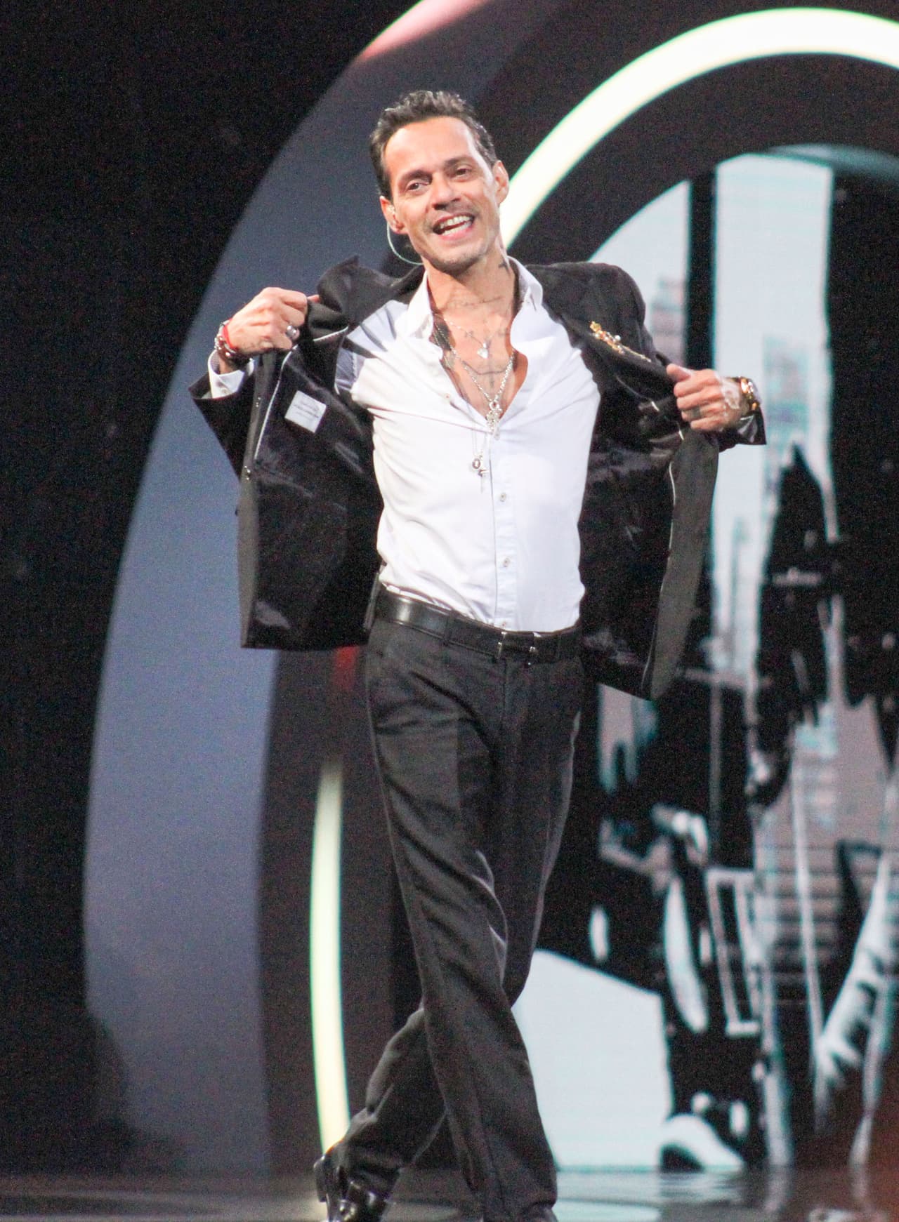 En la tercera noche de conciertos del festival, Marc Anthony ganó una Gaviota de plata y otra de oro, en una jornada que 
<b><a href="https://www.instagram.com/p/BuXlqjwFGxg/" target="_blank">en sus redes sociales el artista calificó de “inolvidable”</a></b>.