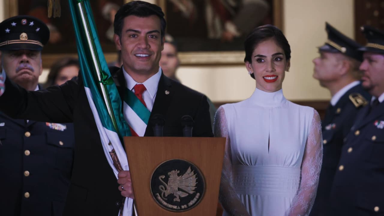 Después de que Paola obliga a Paulina a hacerse pasar por ella y de la serie de situaciones que esto ocasiona, finalmente Carlos y 'la usurpadora' deciden unir sus vidas para formar una familia.