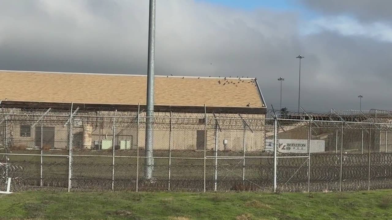 Buscan resolución en contra de reabrir Cárcel de Dublín para usarla como centro de detención de ICE