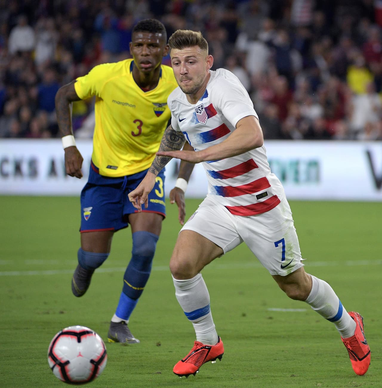 Aunque Estados Unidos seguía con el empuje con el que cerró la primera parte, ahora no profundizaba en ataque, y también se debió a que Ecuador se dedicó a esperar en el fondo.