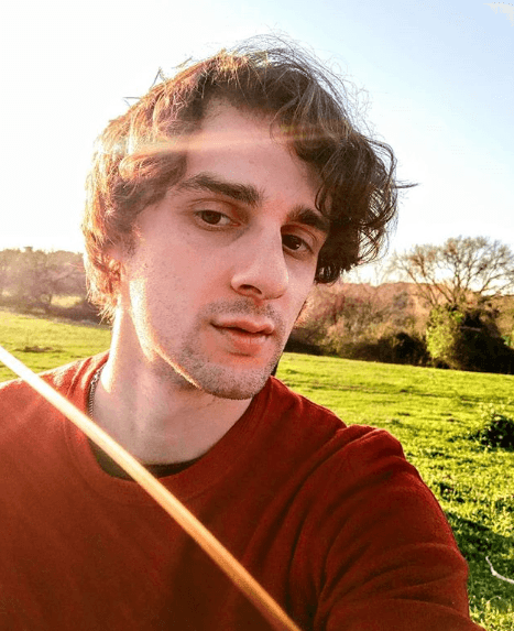 Actualmente, Giorgio tiene 26 años de edad. Él mantiene una cuenta en Instagram donde tiene poco más de 26,000 seguidores.