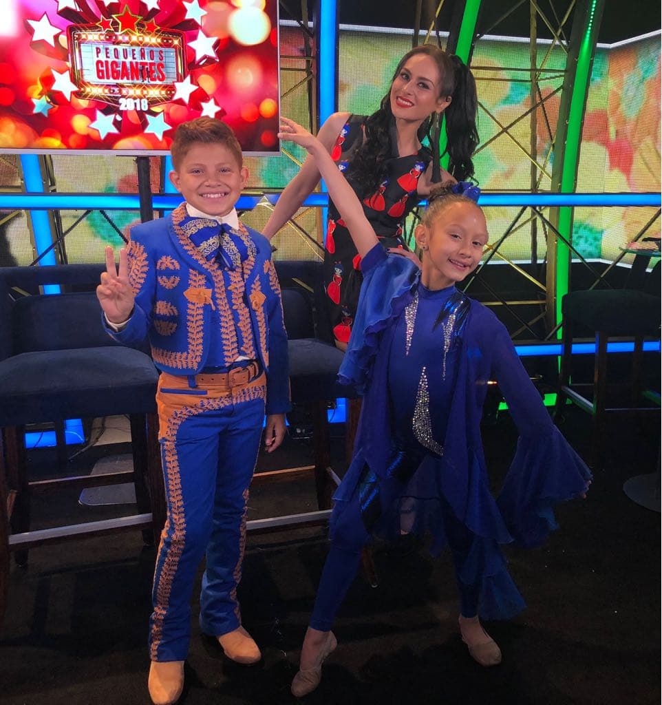 Jazlyn dejó a un lado los nervios y pudo hacer lo suyo en el escenario.