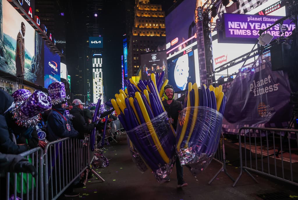 Así recibe Nueva York al 2026: doble ceremonia histórica en Times Square por la independencia