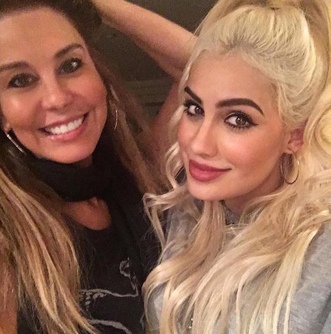 Tampoco se trata de hermanas gemelas.