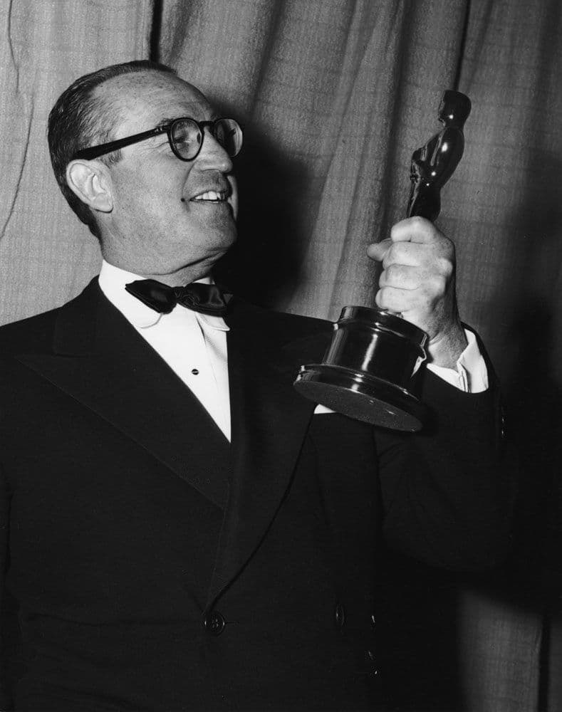 Emile Kuri fue el primer mexicano en ganar un Oscar y obtuvo dos estatuillas por Mejor Diseño de Producción, en 1949 con ‘La heredera’ y en 1954 con ‘Veinte mil leguas de viaje submarino’.